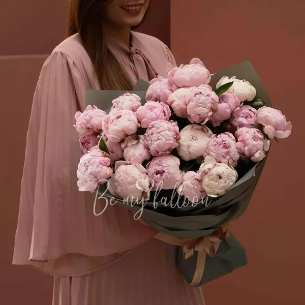 Изобилие Пионов