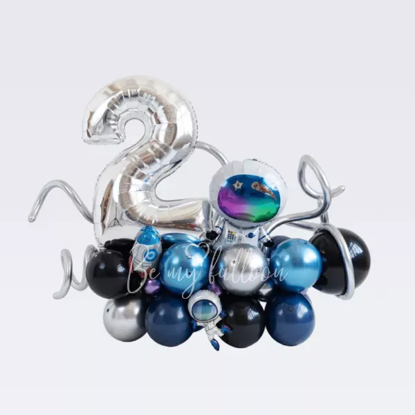 Космическая композиция из воздушных шаров на день рождения, наполненная воздухом